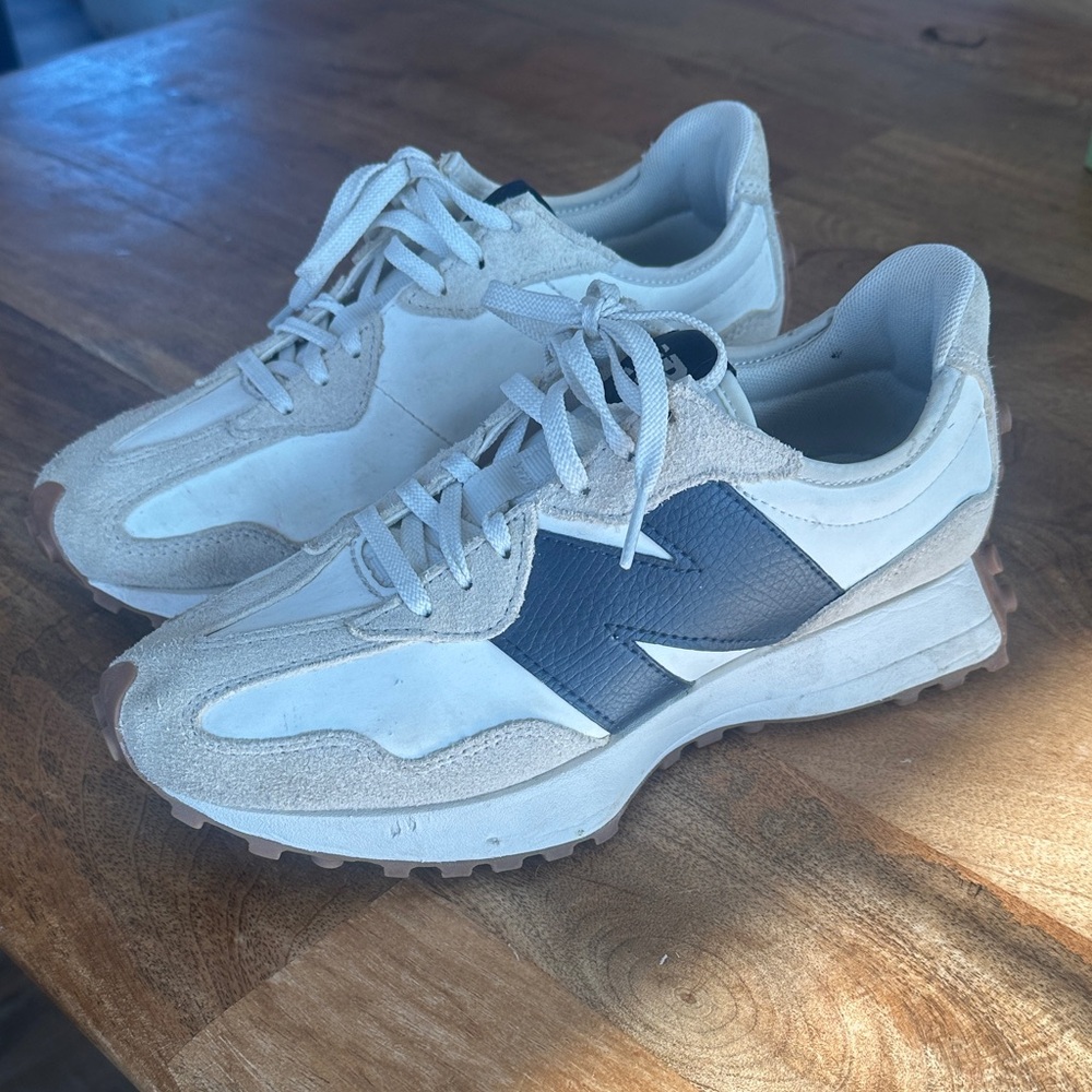 New Balance White and Navy Women's Sneakers